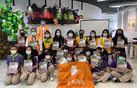 110.02.26燕巢圖書館捐贈儀式(圖)