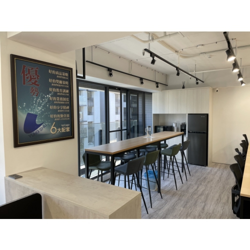 1636702471892132114(圖)