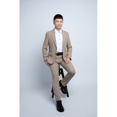 彰曜營業部吳昱雲照片(圖)