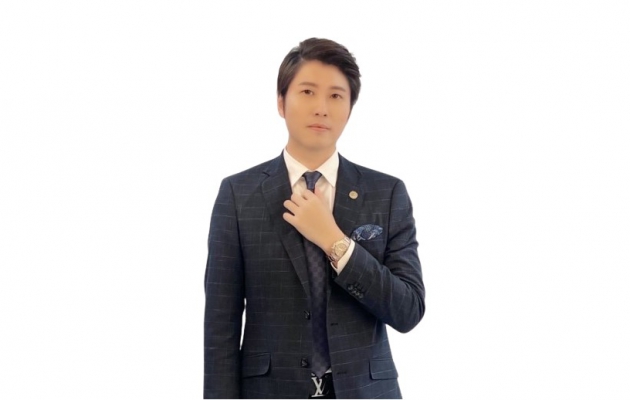高子二 / 營運長(圖)