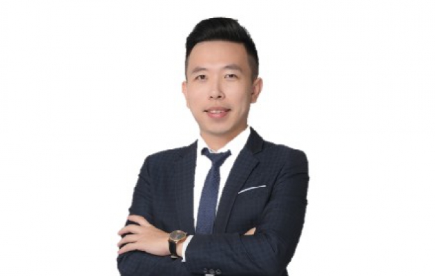 趙柏芳 / 營運長(圖)