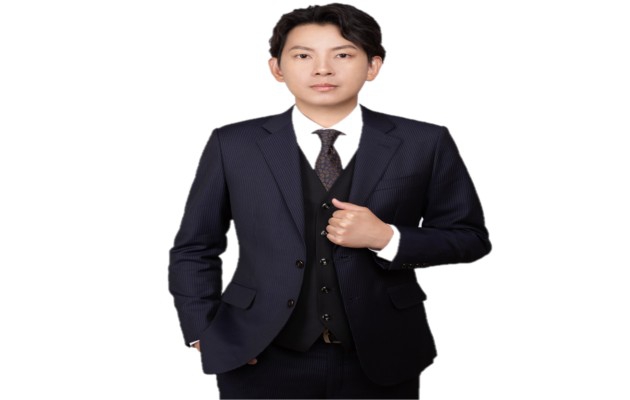 陳柏辰 / 營運長(圖)